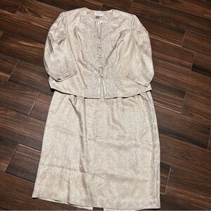 SALE! Adrianna Papell Woman Silk Skirt Set‎ 20 Cream Beaded